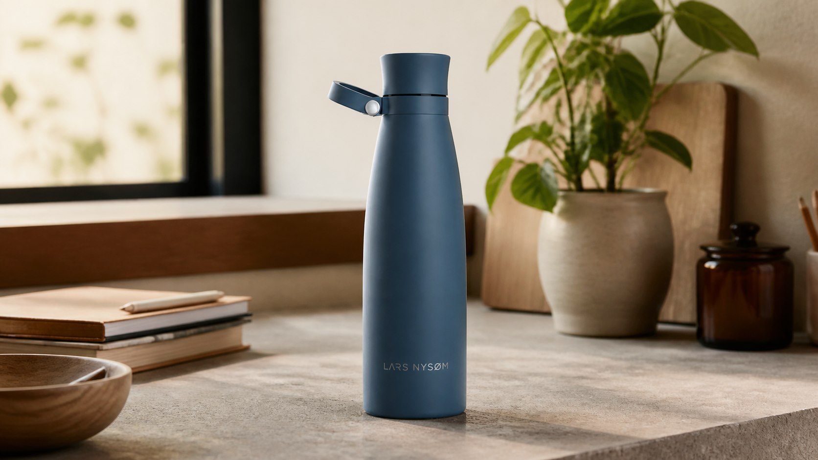 LARS NYSØM Nåde 750 ml: dichte Edelstahlflasche für volle Pendeltage