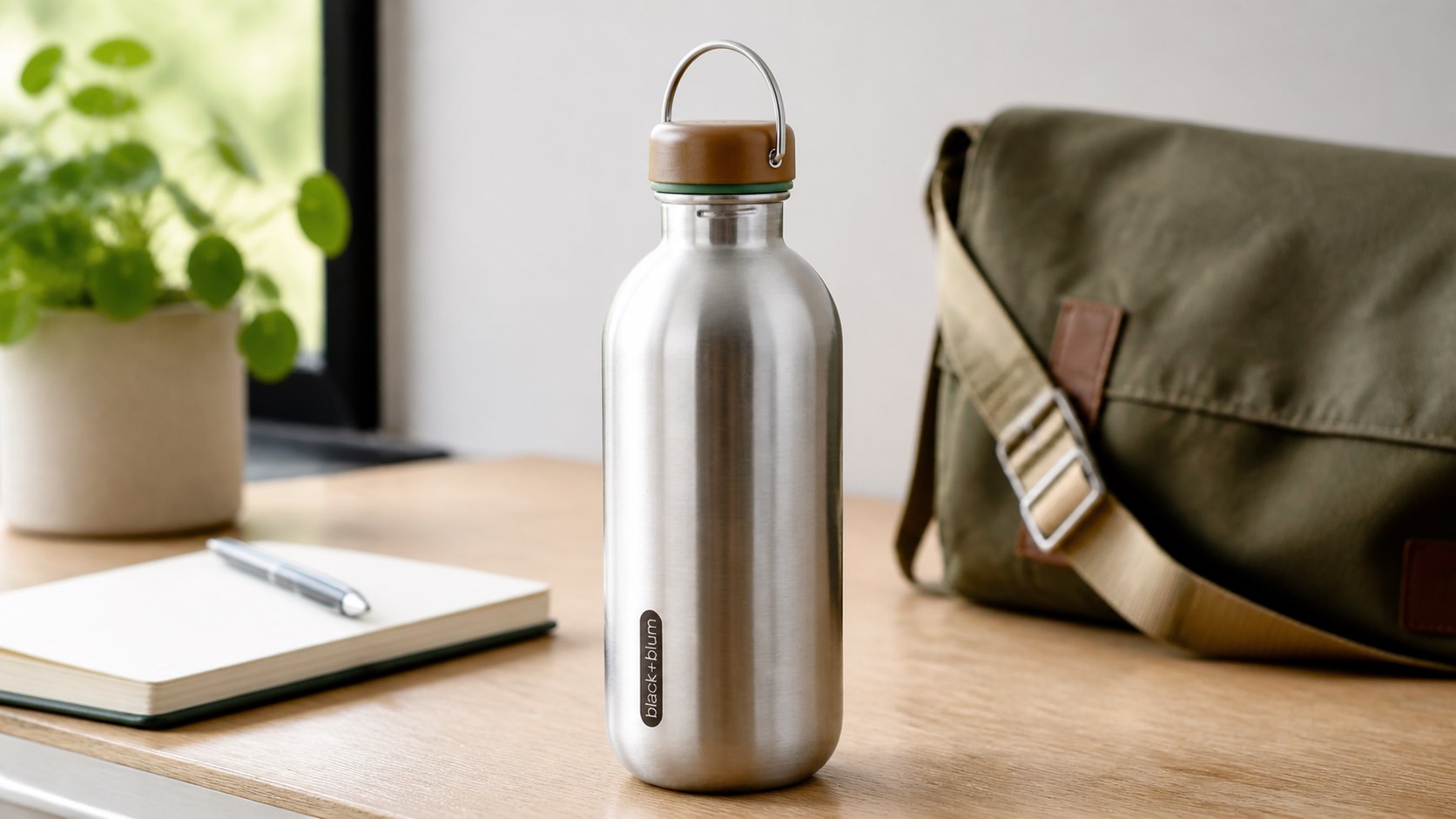 Black+Blum Steel Bottle 600 ml: leichte Edelstahlflasche für volle Wege